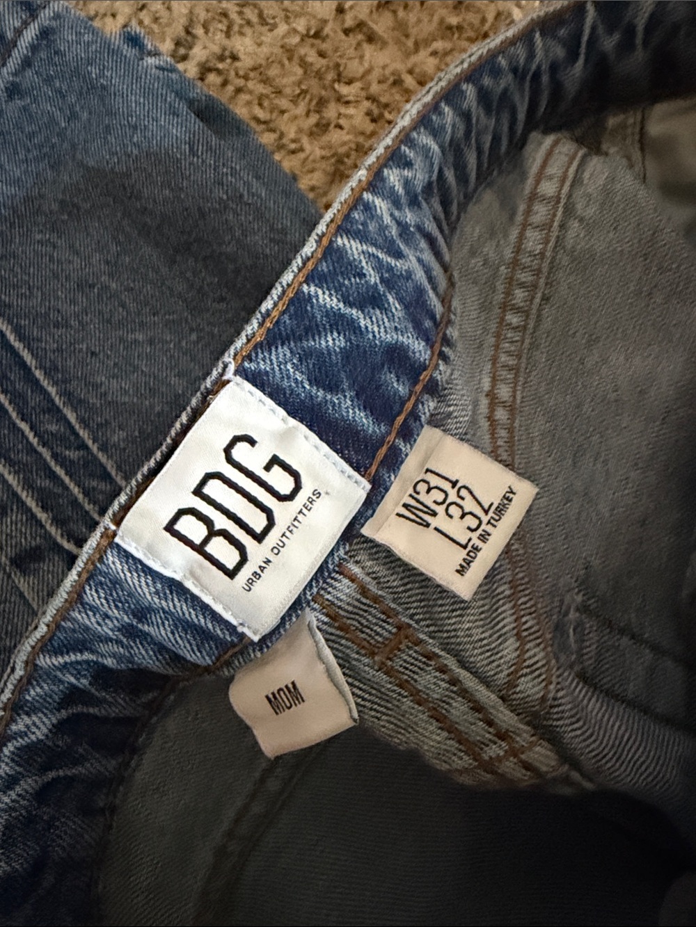 BDG Mom High Rise Jeans - Picture 7 of 7